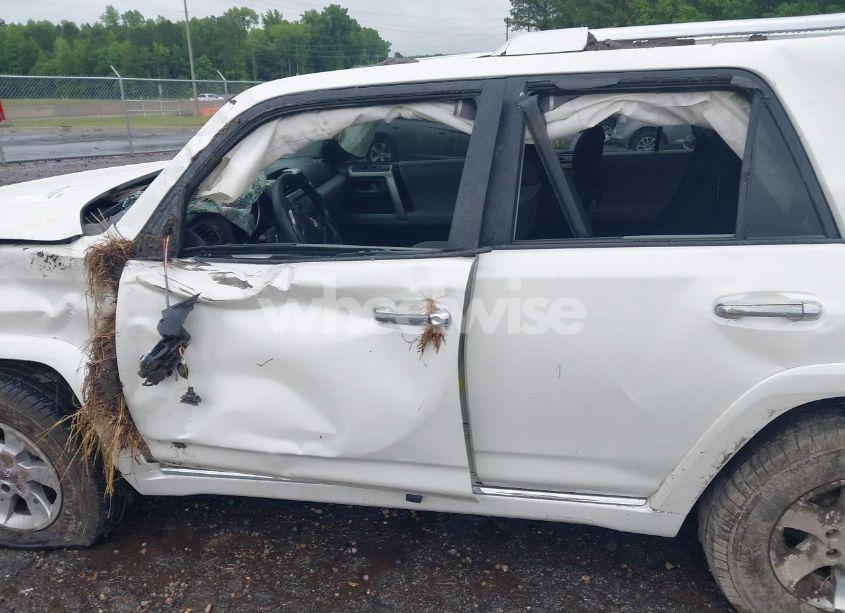 Photo 19 of 2010 Toyota 4runner SR5 V6 (VIN JTEZU5JR7A5008313)