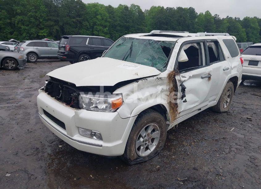 Photo 2 of 2010 Toyota 4runner SR5 V6 (VIN JTEZU5JR7A5008313)