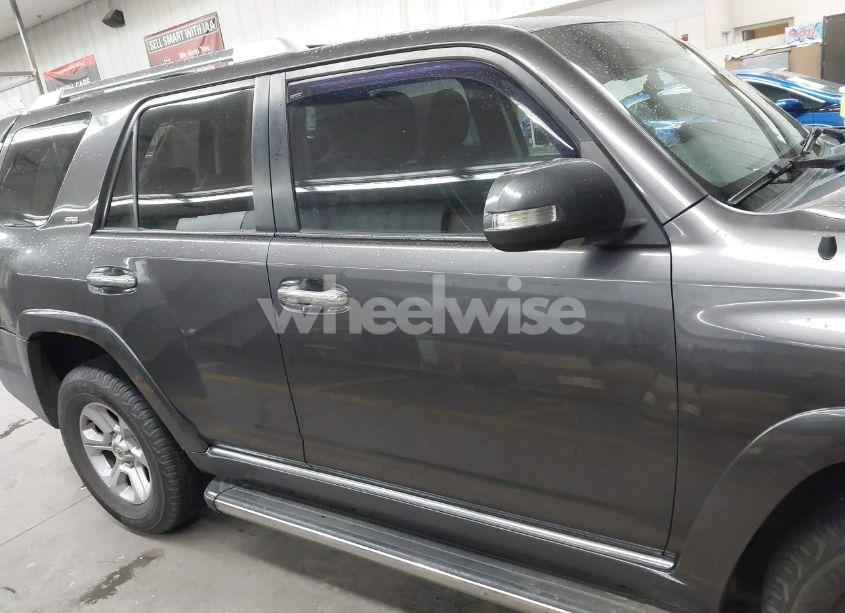 Photo 13 of 2011 Toyota 4runner SR5 V6 (VIN JTEZU5JR7B5017417)