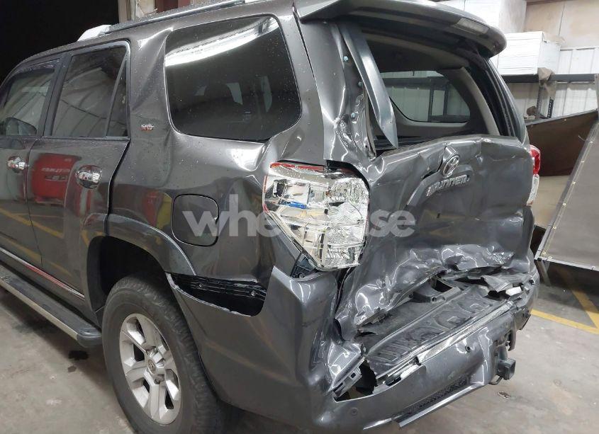 Photo 6 of 2011 Toyota 4runner SR5 V6 (VIN JTEZU5JR7B5017417)