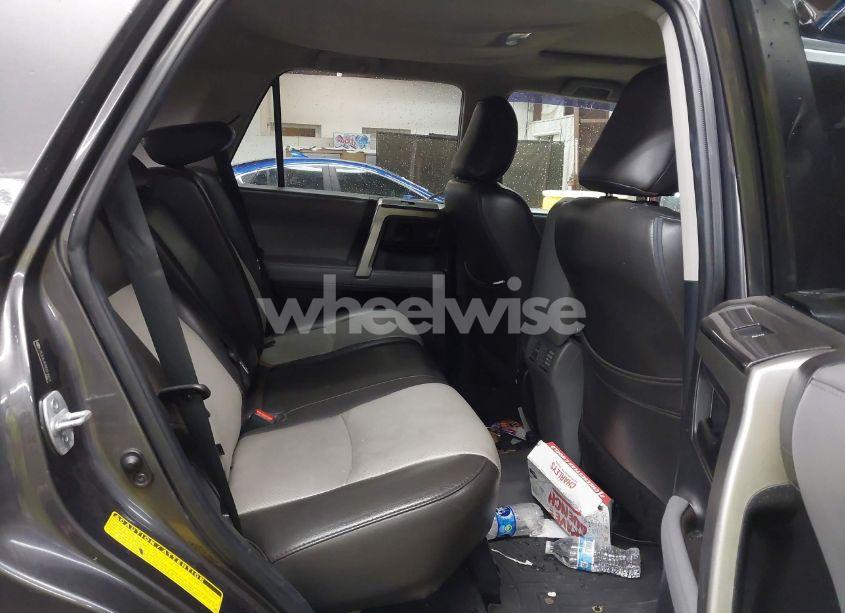 Photo 8 of 2011 Toyota 4runner SR5 V6 (VIN JTEZU5JR7B5017417)