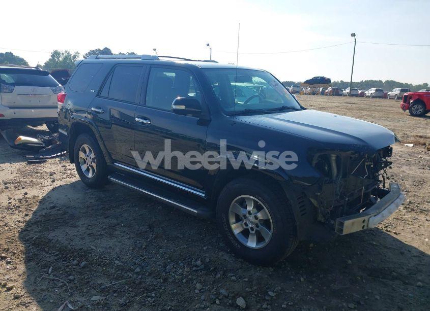 2011 Toyota 4runner SR5 V6 (VIN JTEZU5JR7B5026683) main photo