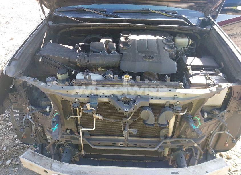 Photo 10 of 2011 Toyota 4runner SR5 V6 (VIN JTEZU5JR7B5026683)