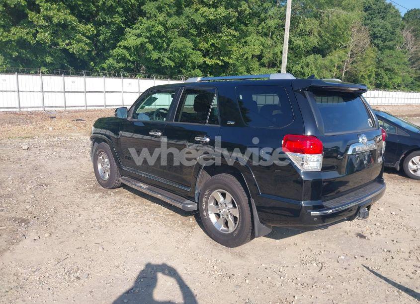 Photo 3 of 2011 Toyota 4runner SR5 V6 (VIN JTEZU5JR7B5026683)