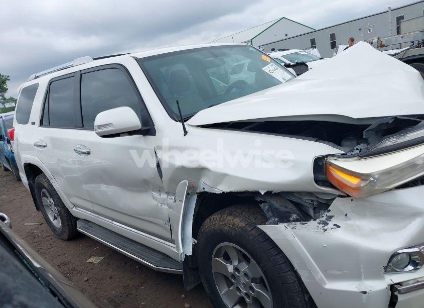 Photo 13 of 2013 Toyota 4runner SR5 (VIN JTEZU5JR7D5062828)