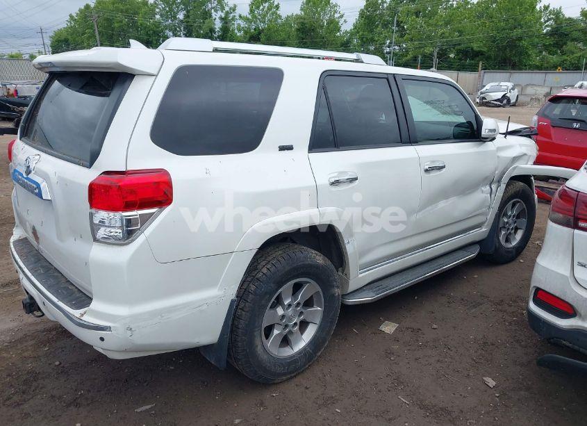 Photo 4 of 2013 Toyota 4runner SR5 (VIN JTEZU5JR7D5062828)