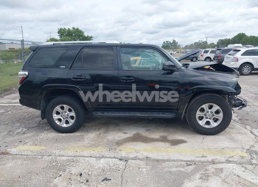Photo 13 of 2014 Toyota 4runner SR5 (VIN JTEZU5JR7E5080666)