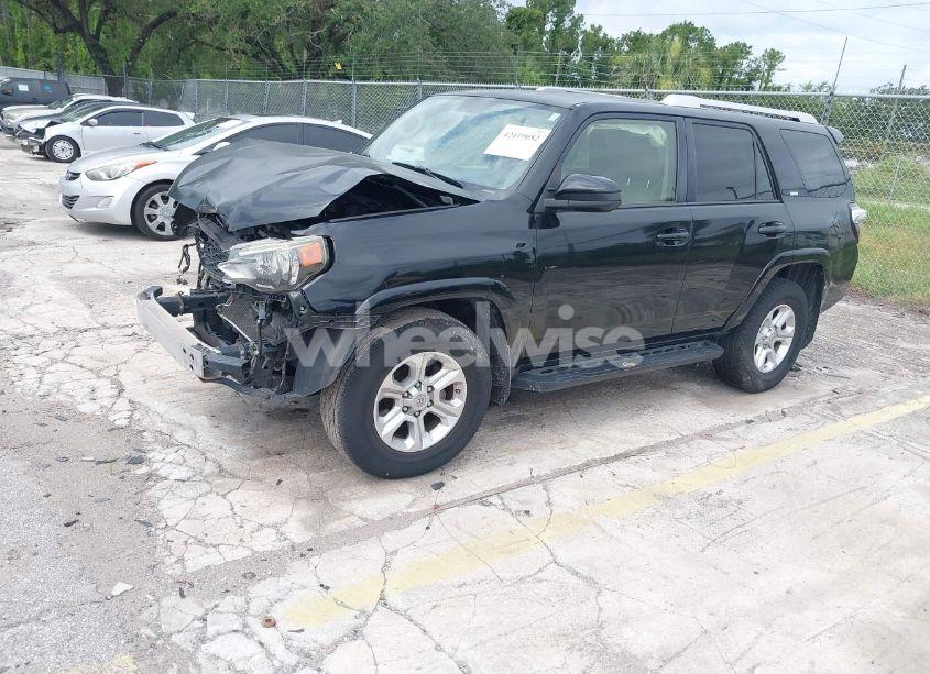 Photo 2 of 2014 Toyota 4runner SR5 (VIN JTEZU5JR7E5080666)