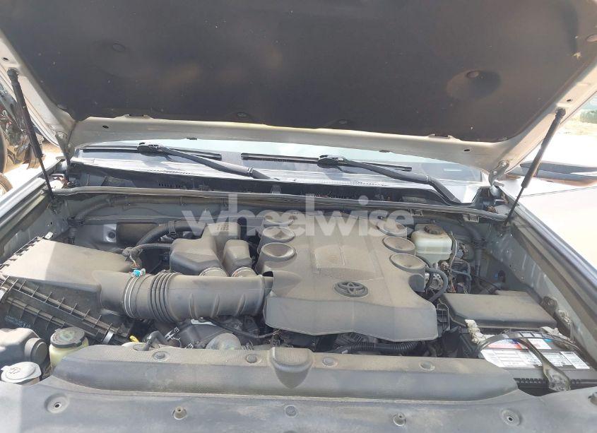 Photo 10 of 2015 Toyota 4runner LIMITED (VIN JTEZU5JR7F5103722)