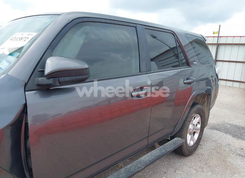 Photo 14 of 2016 Toyota 4runner SR5 (VIN JTEZU5JR7G5121204)