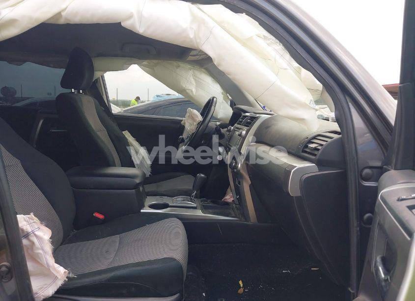 Photo 5 of 2016 Toyota 4runner SR5 (VIN JTEZU5JR7G5121204)