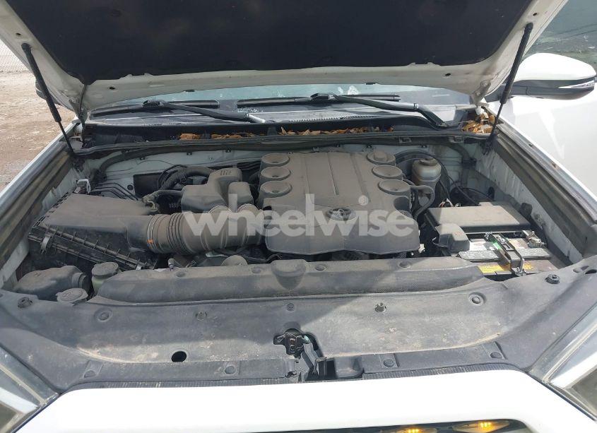 Photo 10 of 2018 Toyota 4runner SR5 PREMIUM (VIN JTEZU5JR7J5168577)