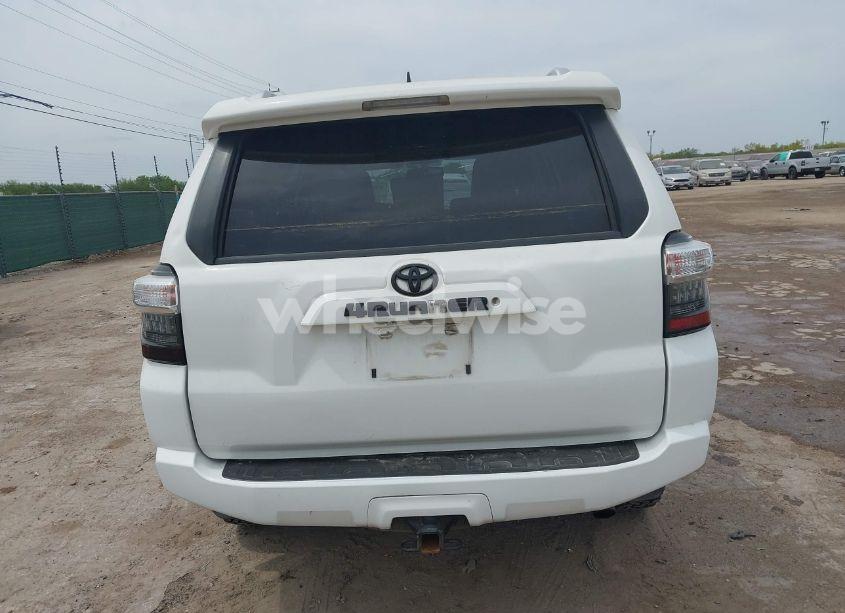 Photo 16 of 2018 Toyota 4runner SR5 PREMIUM (VIN JTEZU5JR7J5168577)