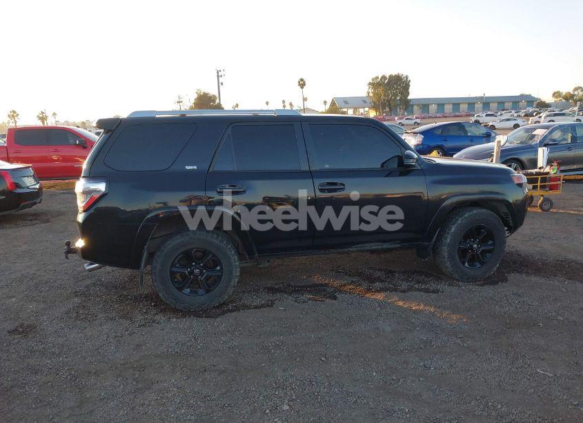 Photo 13 of 2018 Toyota 4runner SR5 (VIN JTEZU5JR7J5181717)