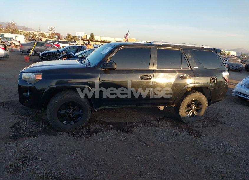 Photo 14 of 2018 Toyota 4runner SR5 (VIN JTEZU5JR7J5181717)
