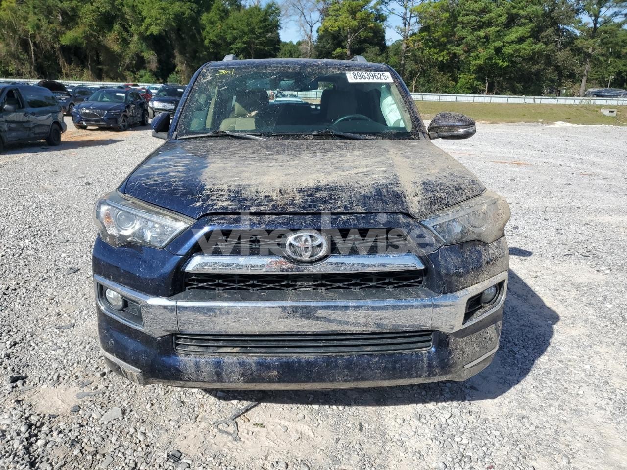 Photo 5 of 2018 TOYOTA 4RUNNER SR5 (VIN JTEZU5JR7J5189428)