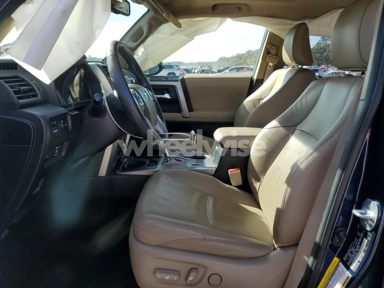 Photo 7 of 2018 TOYOTA 4RUNNER SR5 (VIN JTEZU5JR7J5189428)