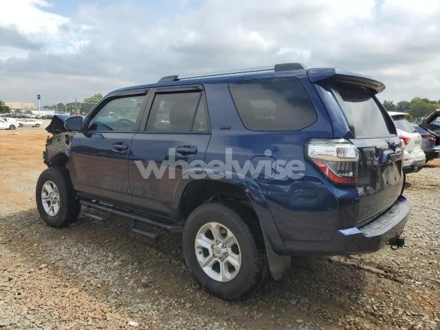 2019 TOYOTA 4RUNNER SR5 N/A (VIN JTEZU5JR7K5212725) main photo