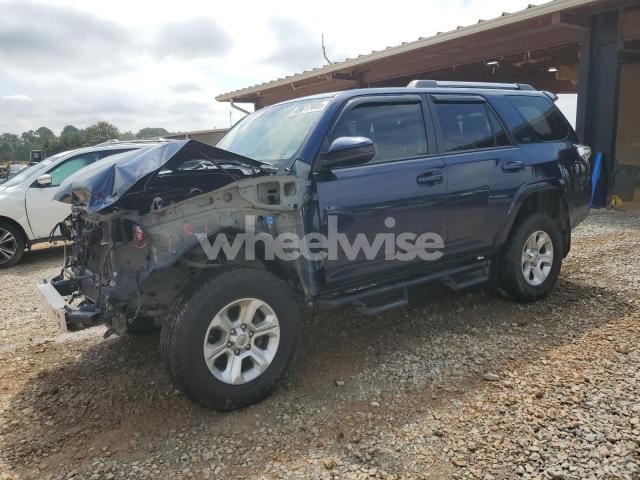 Photo 4 of 2019 TOYOTA 4RUNNER SR5 N/A (VIN JTEZU5JR7K5212725)