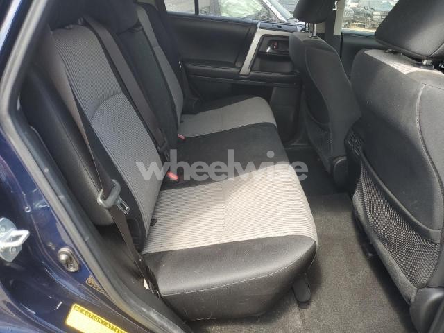 Photo 7 of 2019 TOYOTA 4RUNNER SR5 N/A (VIN JTEZU5JR7K5212725)