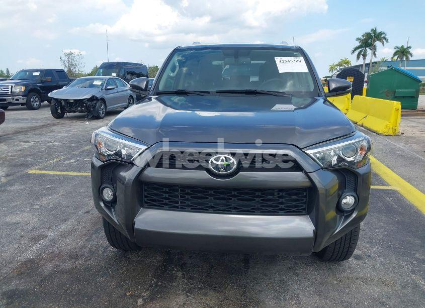 Photo 12 of 2018 Toyota 4runner SR5 PREMIUM (VIN JTEZU5JR8J5184481)