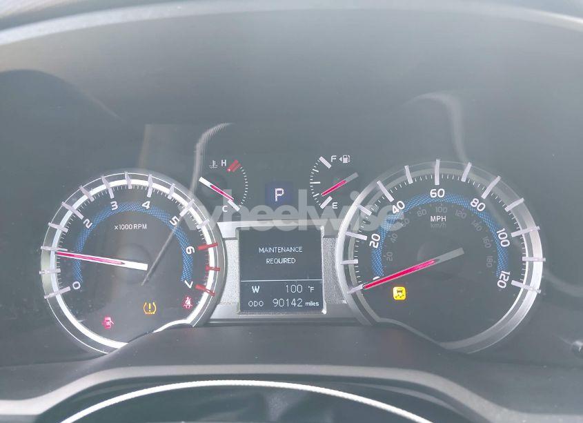 Photo 7 of 2018 Toyota 4runner SR5 PREMIUM (VIN JTEZU5JR8J5184481)