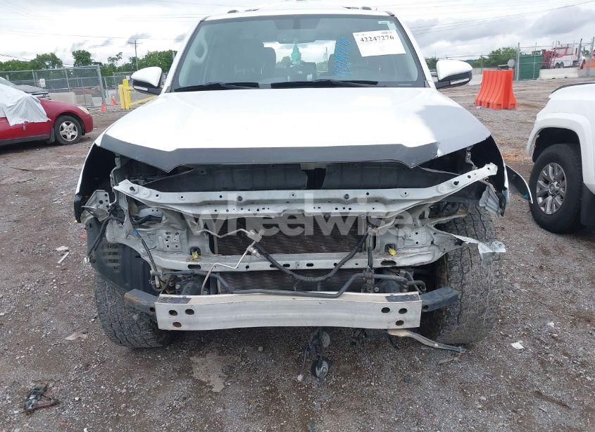 Photo 6 of 2018 Toyota 4runner SR5 (VIN JTEZU5JR8J5187543)