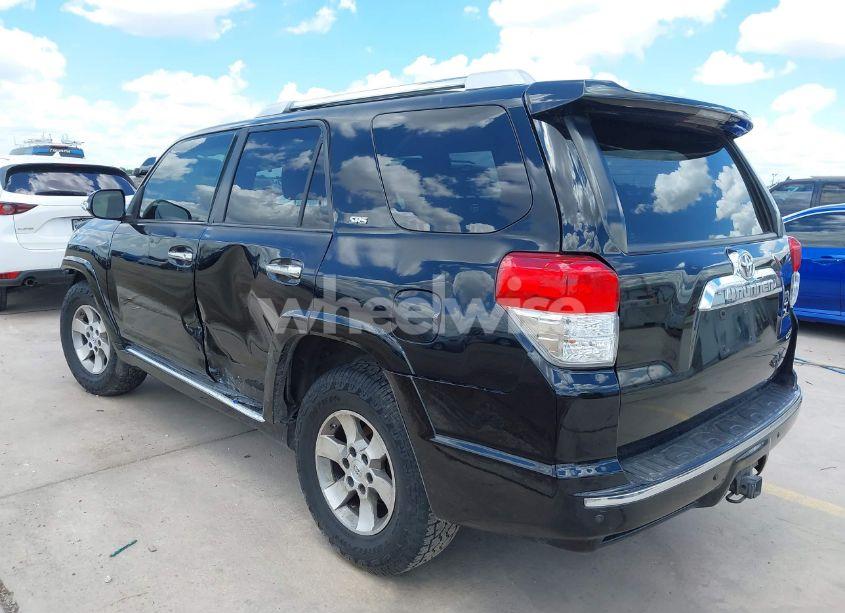 Photo 3 of 2013 Toyota 4runner SR5 (VIN JTEZU5JR9D5052723)