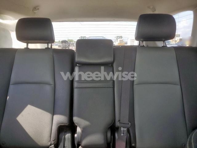 Photo 6 of 2017 TOYOTA 4RUNNER SR5 N/A (VIN JTEZU5JR9H5150429)