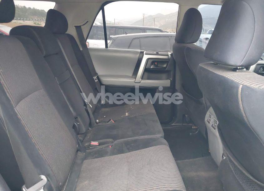 Photo 8 of 2011 Toyota 4runner SR5 V6 (VIN JTEZU5JRXB5028881)