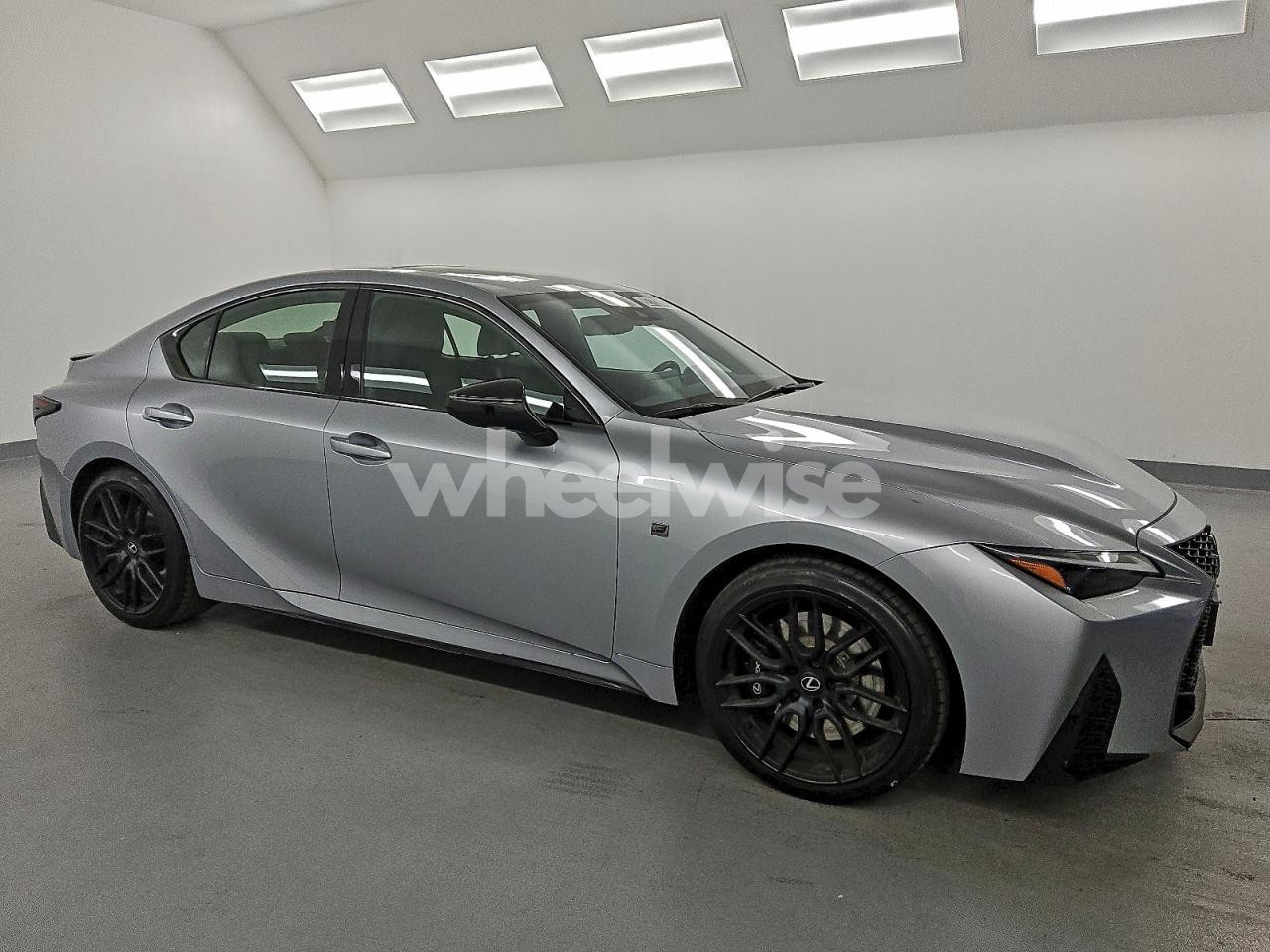 Photo 4 of 2024 LEXUS IS 500 F SPORT (VIN JTHAP1D25R5005601)