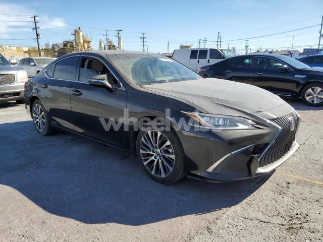 Photo 5 of 2019 LEXUS ES 300H (VIN JTHB21B13K2025219)