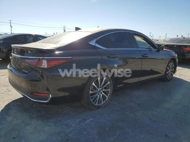 Photo 9 of 2019 LEXUS ES 300H (VIN JTHB21B13K2025219)