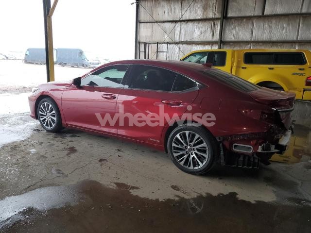 Photo 11 of 2019 LEXUS ES 300H (VIN JTHB21B14K2013077)