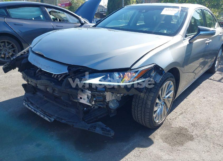 Photo 18 of 2019 Lexus Es 300H LUXURY/ULTRA LUXURY (VIN JTHB21B15K2031457)