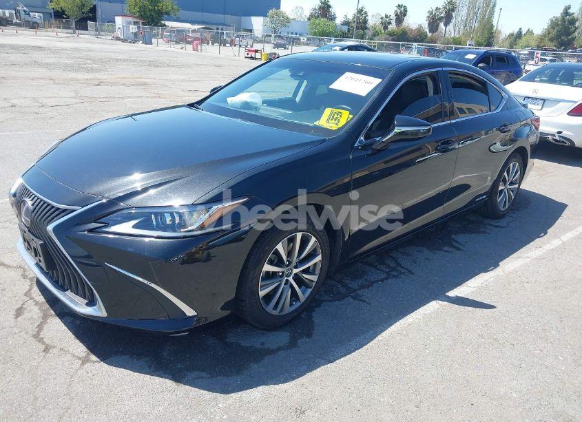 Photo 2 of 2019 Lexus Es 300H (VIN JTHB21B19K2012264)