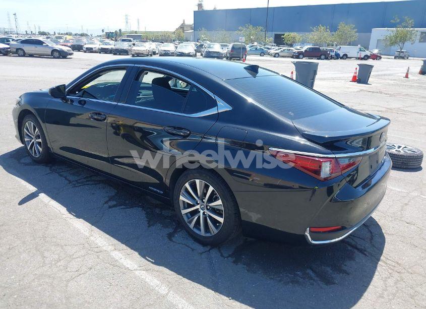Photo 3 of 2019 Lexus Es 300H (VIN JTHB21B19K2012264)