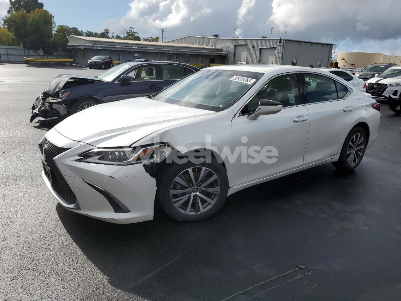 2019 LEXUS ES 300H (VIN JTHB21B19K2017917) main photo