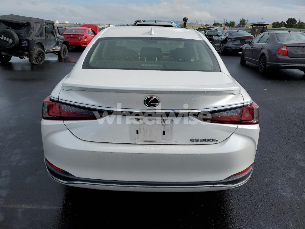 Photo 6 of 2019 LEXUS ES 300H (VIN JTHB21B19K2017917)