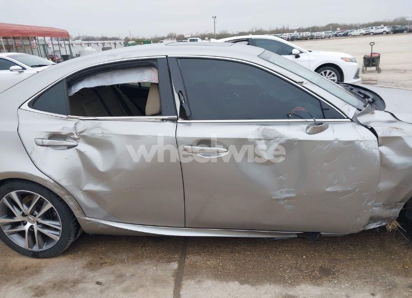 Photo 14 of 2018 Lexus Is 300 (VIN JTHBA1D26J5063470)