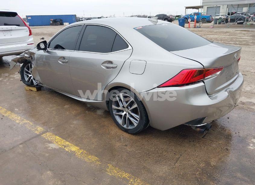 Photo 3 of 2018 Lexus Is 300 (VIN JTHBA1D26J5063470)