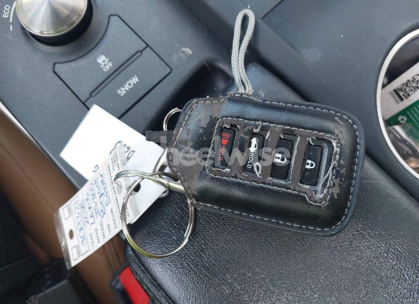 Photo 11 of 2018 Lexus Is 300 (VIN JTHBA1D29J5075810)