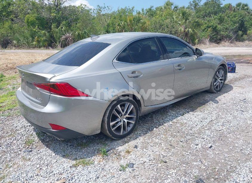 Photo 4 of 2018 Lexus Is 300 (VIN JTHBA1D29J5075810)