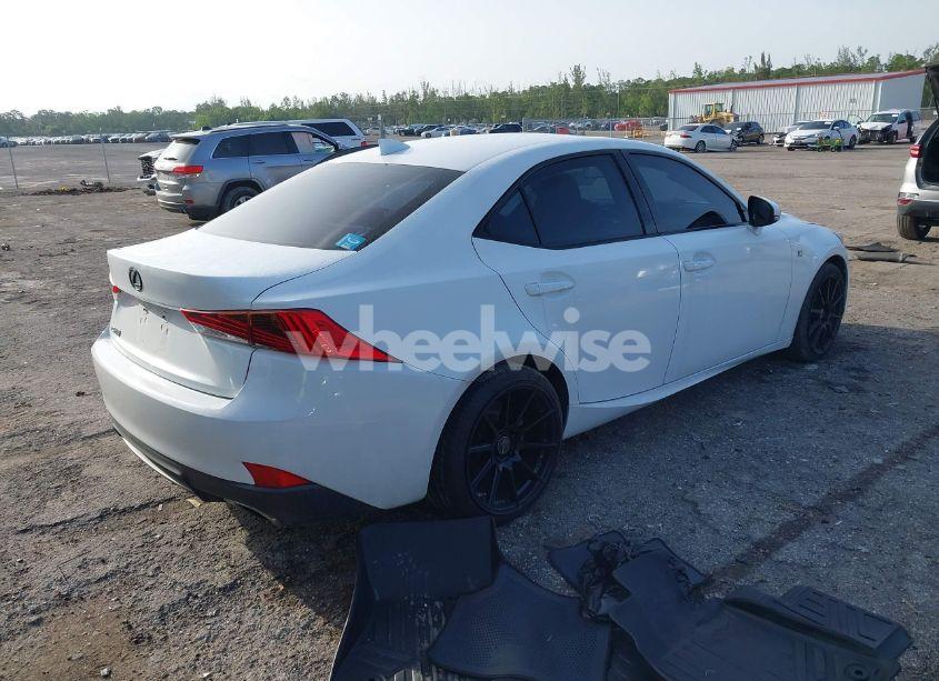 Photo 4 of 2018 Lexus Is 300 (VIN JTHBA1D29J5078352)