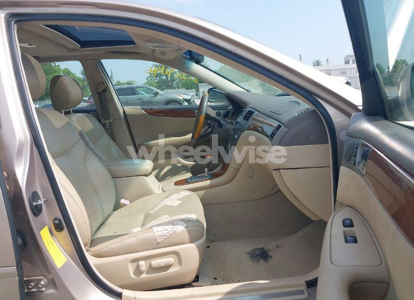 Photo 5 of 2005 Lexus Es 330 (VIN JTHBA30G555081509)