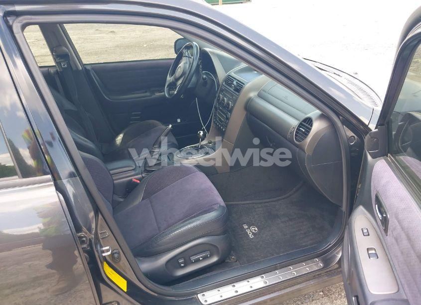 Photo 5 of 2001 Lexus Is 300 (VIN JTHBD182310010532)