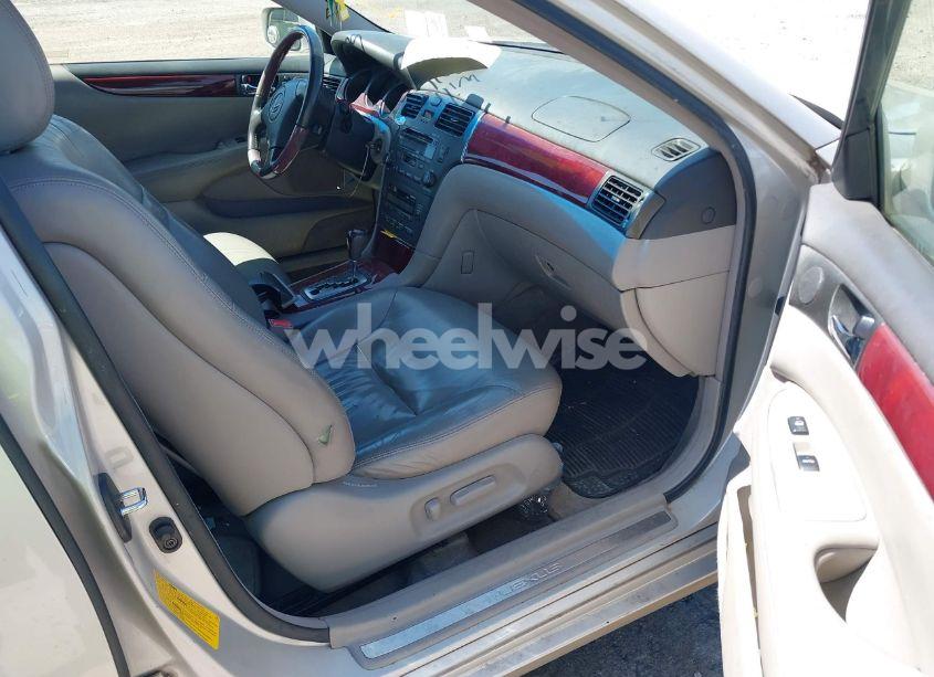 Photo 5 of 2002 Lexus Es 300 (VIN JTHBF30G020040361)