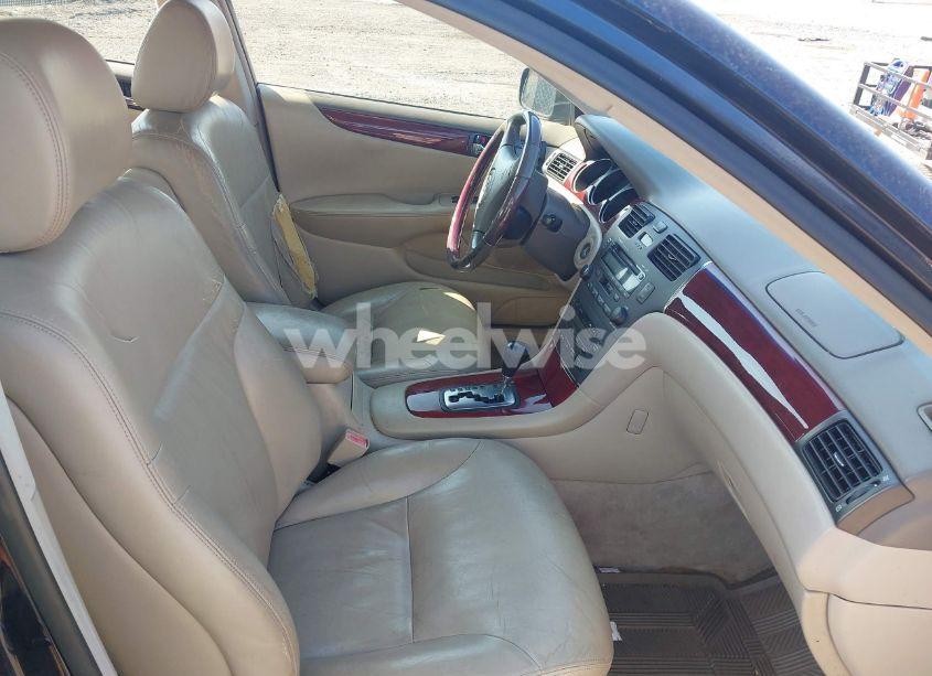 Photo 5 of 2002 Lexus Es 300 (VIN JTHBF30G020052297)