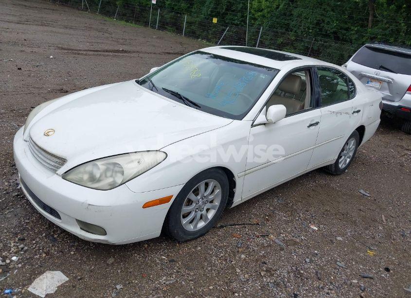 Photo 2 of 2002 Lexus Es 300 (VIN JTHBF30G125015830)