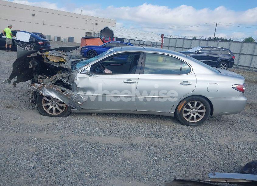 Photo 15 of 2002 Lexus Es 300 (VIN JTHBF30G220025571)